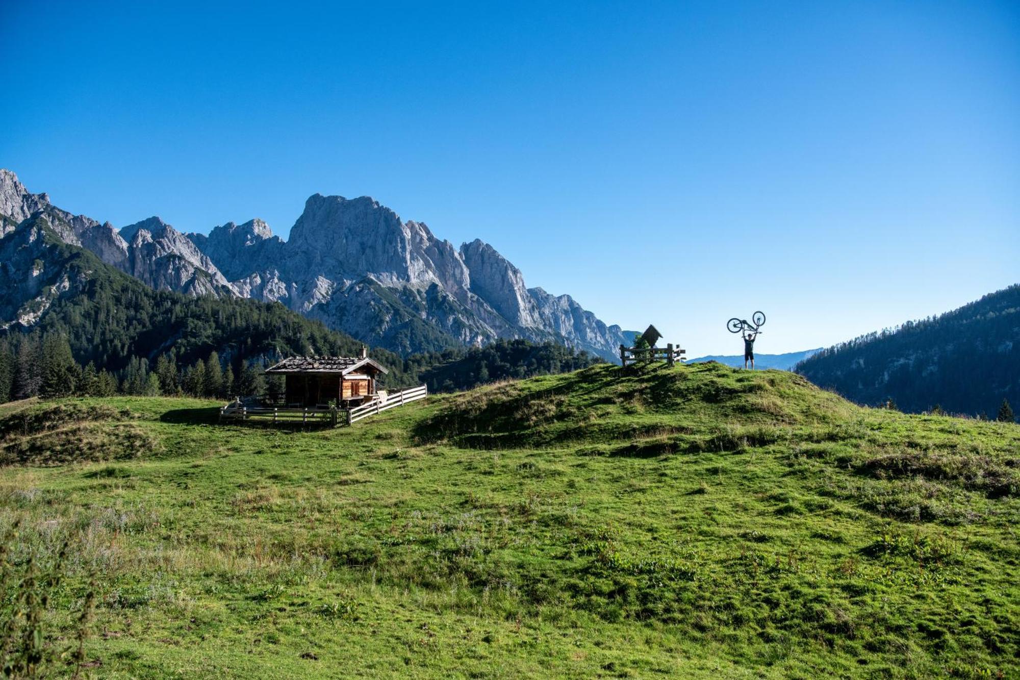 Dorfcafe Unken Hotelpension Swirtshaus Im Dorf Экстерьер фото